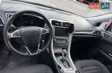 Седан Ford Fusion 2014 в 