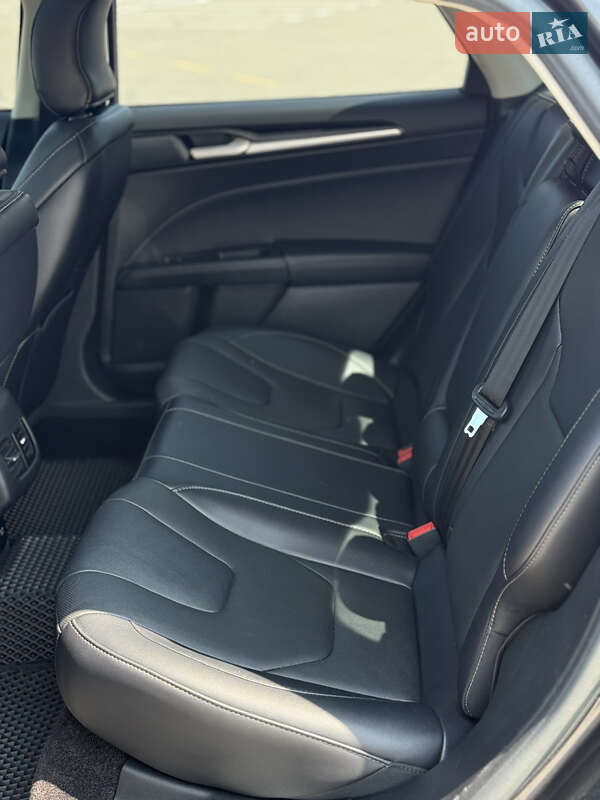 Седан Ford Fusion 2016 в Киеве