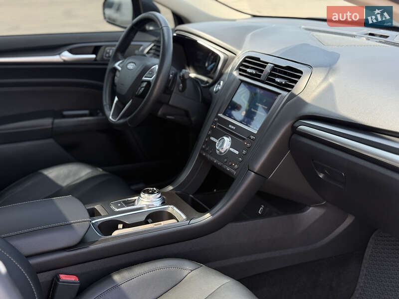 Седан Ford Fusion 2016 в Киеве