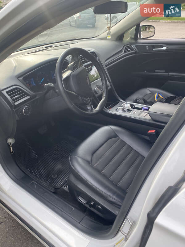 Седан Ford Fusion 2017 в Виннице