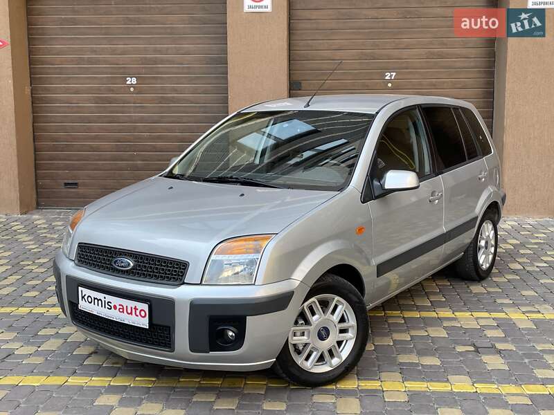 Хетчбек Ford Fusion 2008 в 