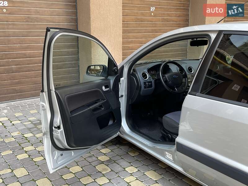 Хэтчбек Ford Fusion 2008 в Виннице