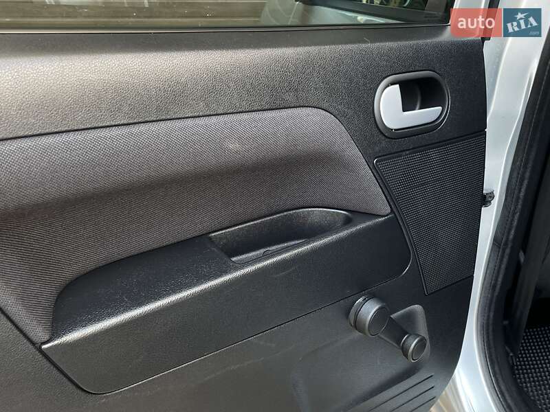 Хэтчбек Ford Fusion 2008 в Виннице