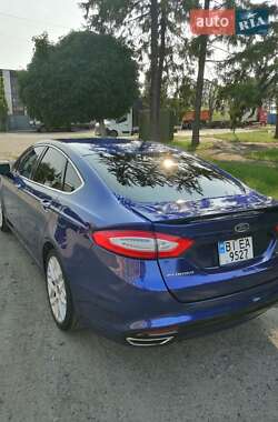 Седан Ford Fusion 2013 в 