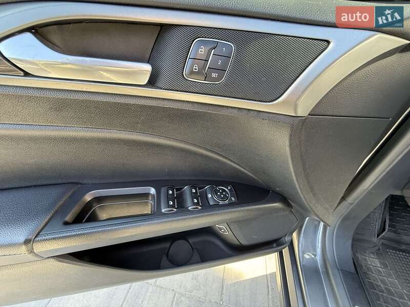 Седан Ford Fusion 2017 в Днепре
