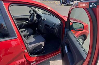Хэтчбек Ford Fusion 2010 в 