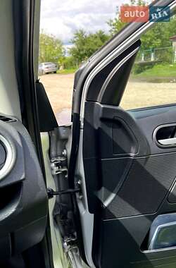 Хэтчбек Ford Fusion 2006 в 