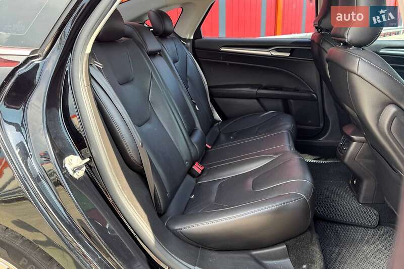 Седан Ford Fusion 2016 в Киеве