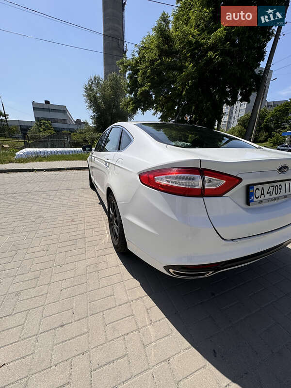 Седан Ford Fusion 2016 в Черкассах