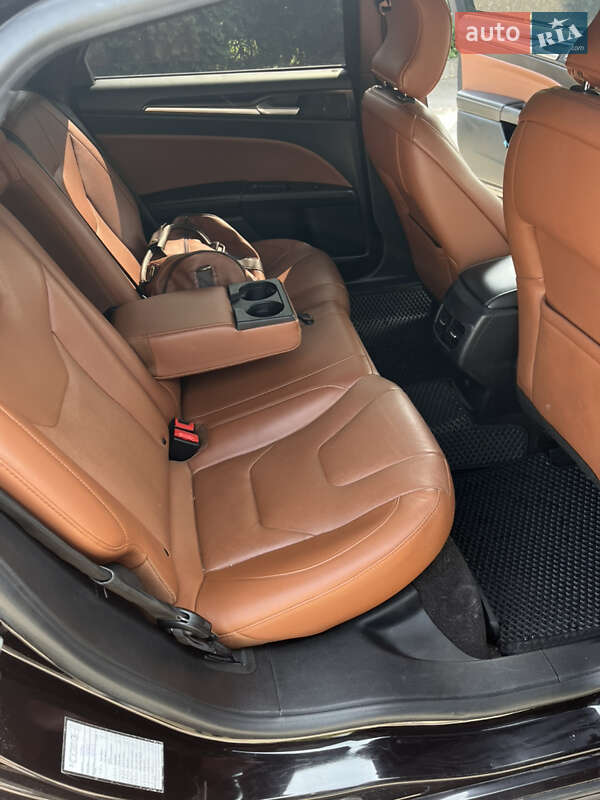 Седан Ford Fusion 2019 в Тернополе