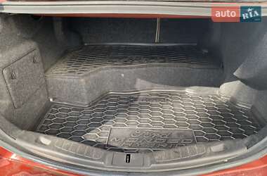 Седан Ford Fusion 2014 в 