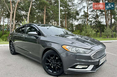Седан Ford Fusion 2016 в 