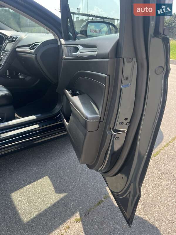 Седан Ford Fusion 2013 в Киеве фото 33 Седан Ford Fusion 2013 в Киеве