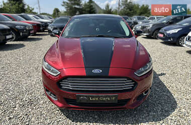 Седан Ford Fusion 2016 в 