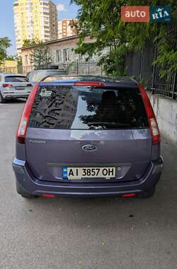 Хэтчбек Ford Fusion 2008 в 