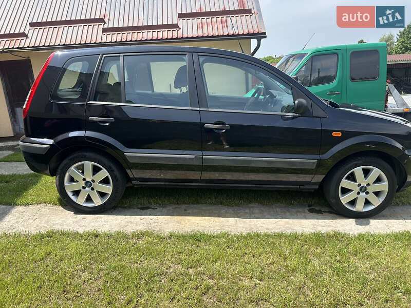 Хэтчбек Ford Fusion 2007 в Ровно фото 8 Хэтчбек Ford Fusion 2007 в Ровно