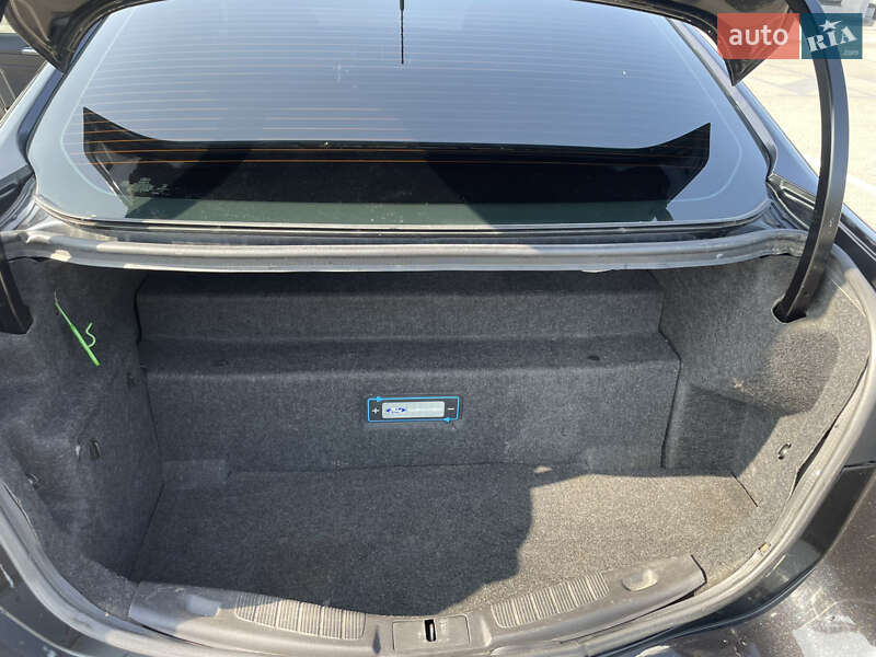 Седан Ford Fusion 2015 в Киеве