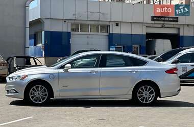 Седан Ford Fusion 2017 в 