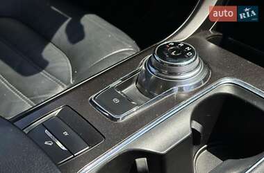 Седан Ford Fusion 2017 в 