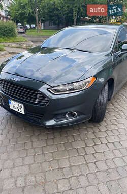 Седан Ford Fusion 2015 в 