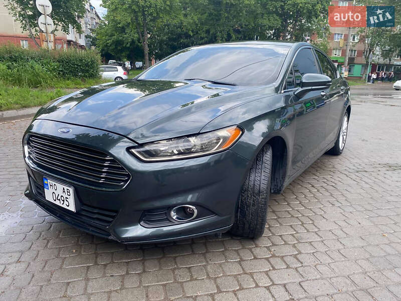 Седан Ford Fusion 2015 в Тернополе