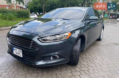 Седан Ford Fusion 2015 в 