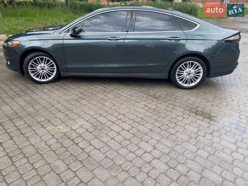Седан Ford Fusion 2015 в Тернополе