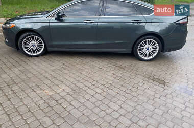 Седан Ford Fusion 2015 в 