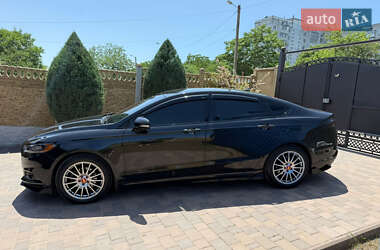 Седан Ford Fusion 2013 в 