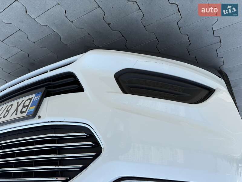 Седан Ford Fusion 2012 в Ирпене