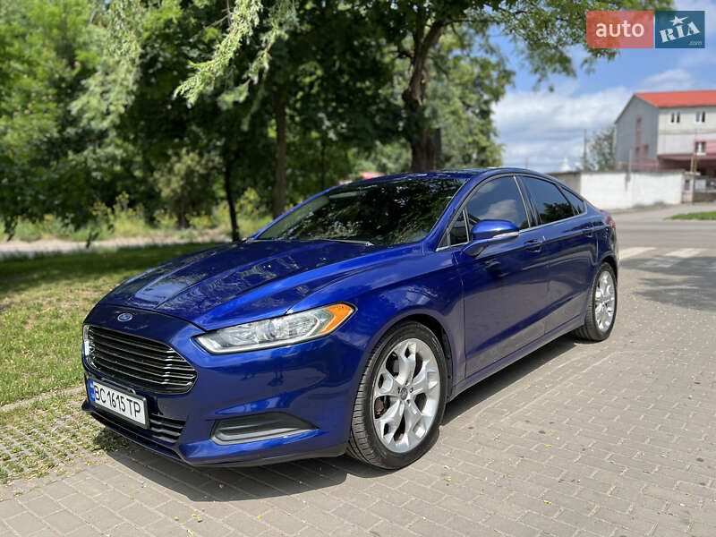 Седан Ford Fusion 2015 в Львове