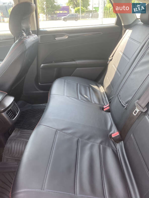 Седан Ford Fusion 2013 в Киеве