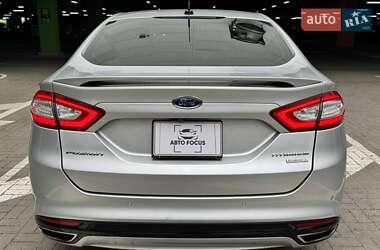 Седан Ford Fusion 2015 в 
