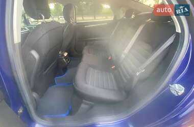 Седан Ford Fusion 2014 в 