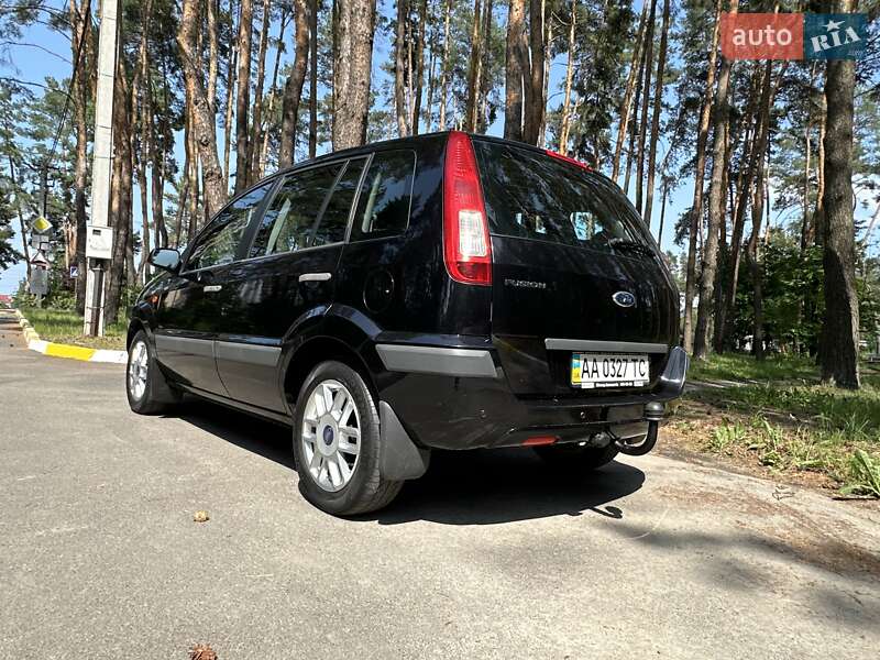 Хэтчбек Ford Fusion 2007 в Киеве
