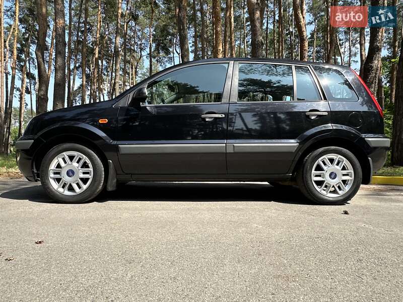 Хэтчбек Ford Fusion 2007 в Киеве