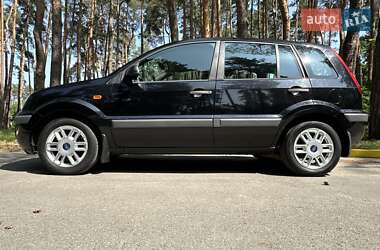 Хэтчбек Ford Fusion 2007 в 