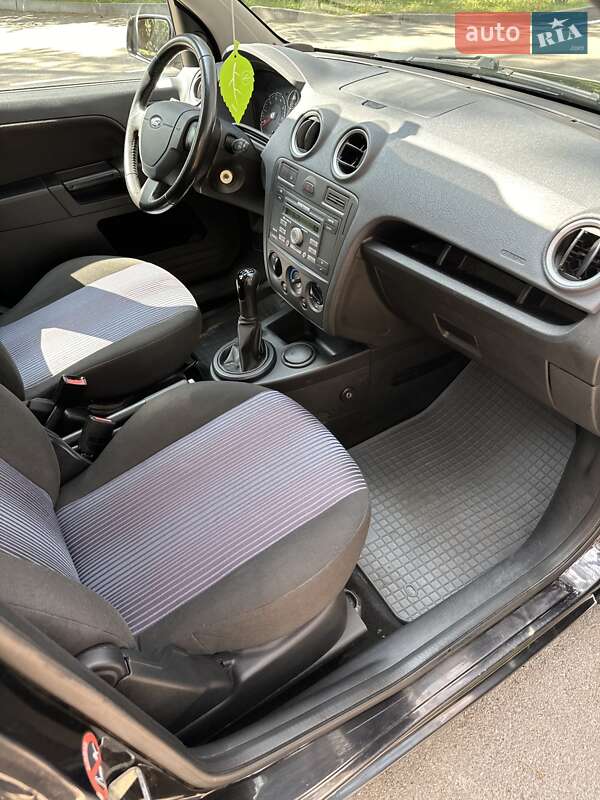 Хэтчбек Ford Fusion 2007 в Киеве