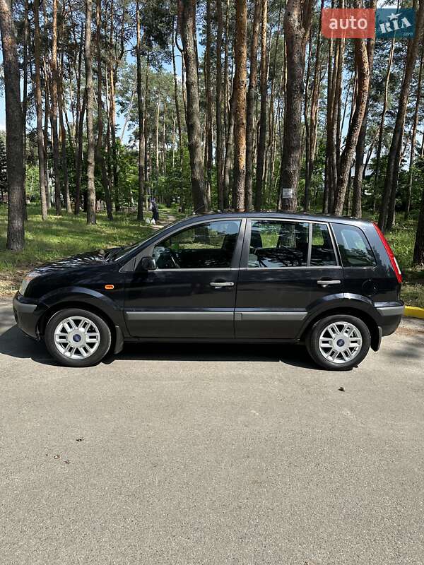 Хэтчбек Ford Fusion 2007 в Киеве