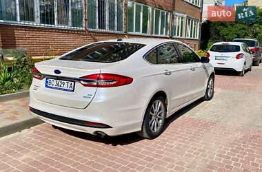 Седан Ford Fusion 2017 в 
