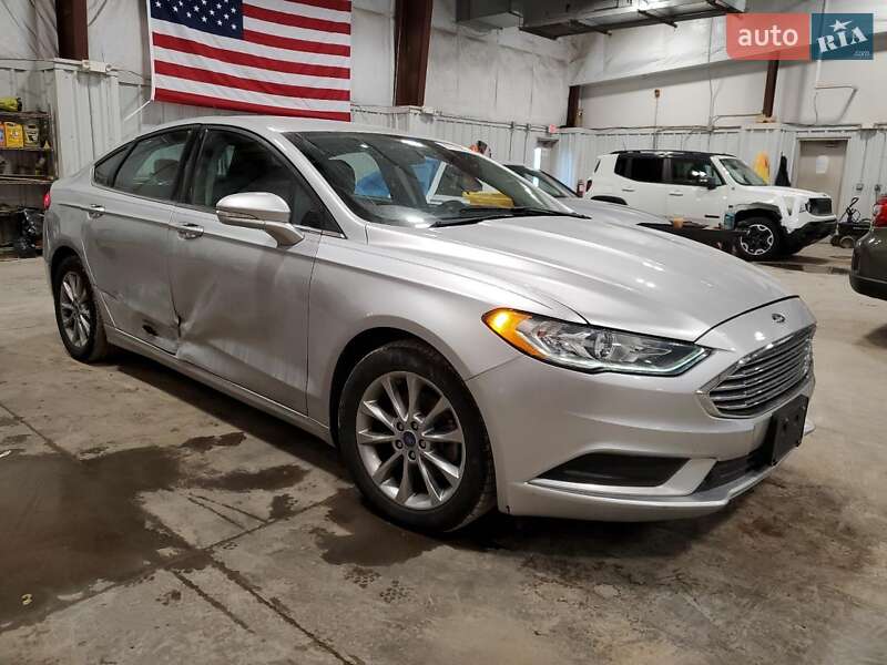 Седан Ford Fusion 2017 в Львове