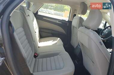 Седан Ford Fusion 2018 в 