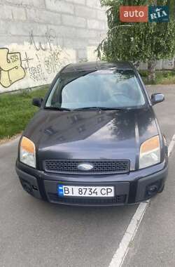 Хэтчбек Ford Fusion 2008 в 