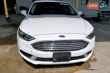 Седан Ford Fusion 2018 в 
