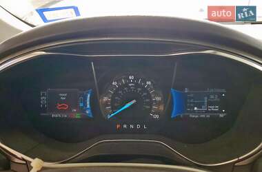 Седан Ford Fusion 2018 в 