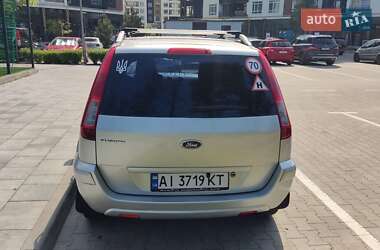Хэтчбек Ford Fusion 2010 в 