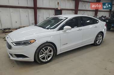 Седан Ford Fusion 2018 в 