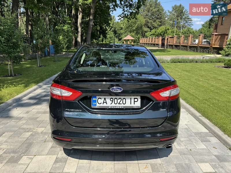 Седан Ford Fusion 2014 в Черкасах