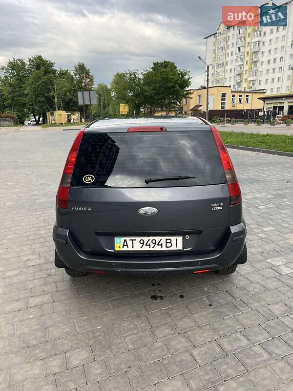 Хэтчбек Ford Fusion 2004 в Ивано-Франковске