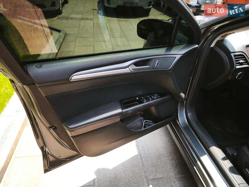 Седан Ford Fusion 2015 в Днепре